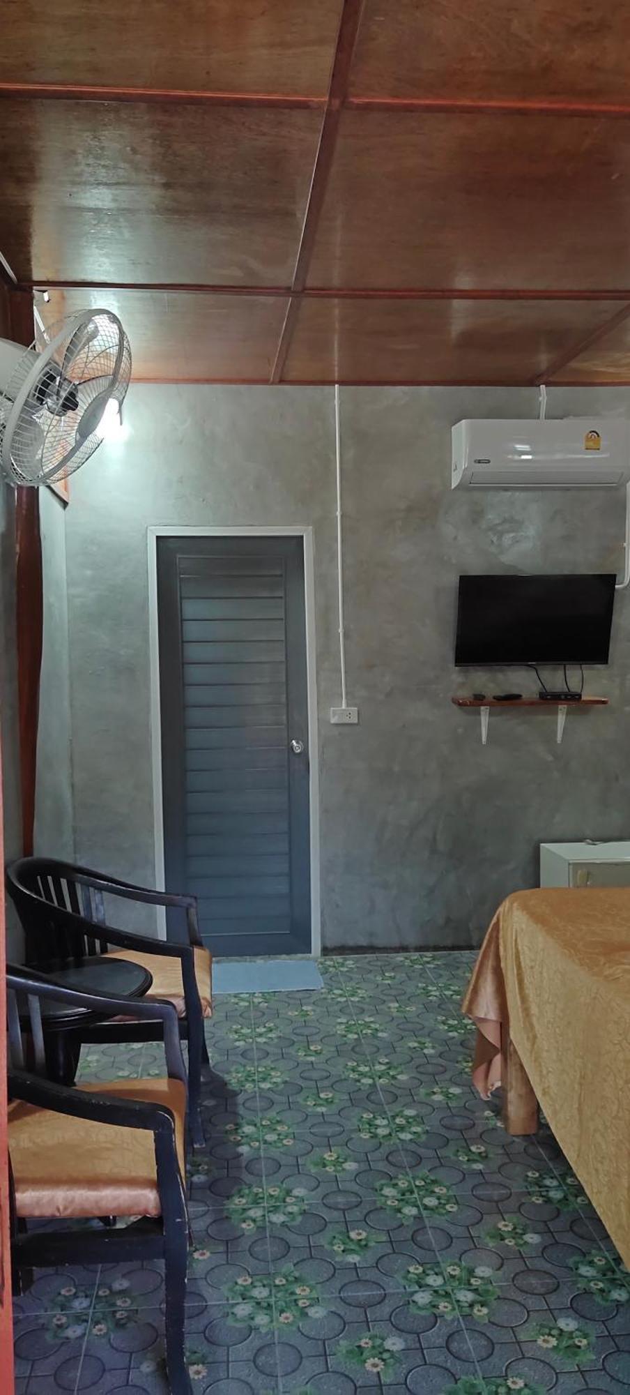 ลีลา โฮมสเตย์ Leela Homestay Chang Klang District Eksteriør billede